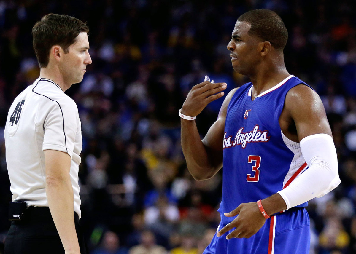 Chris-Paul-2014-1105-foul-face-react.jpg